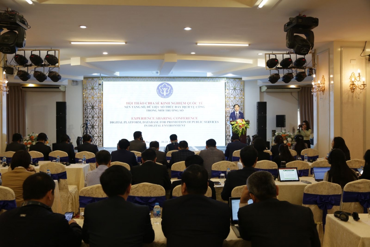 Public services in digital environment under security